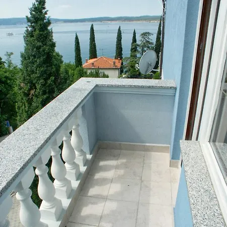2360b Apartman *